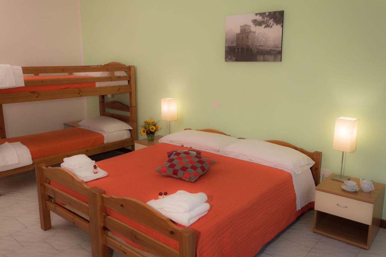 Rifugio Al Paesin Hostel Mesola Kültér fotó